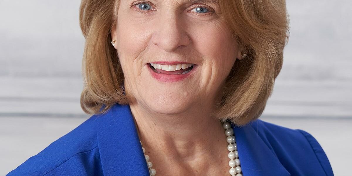 Mary-Ann-Shallcross-Smith-headshot