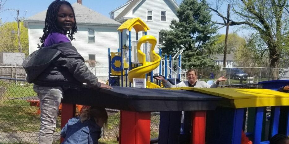 header.pawtucket-thornley-painted-mercurio header.pawtucket-thornley-painted-mercurio